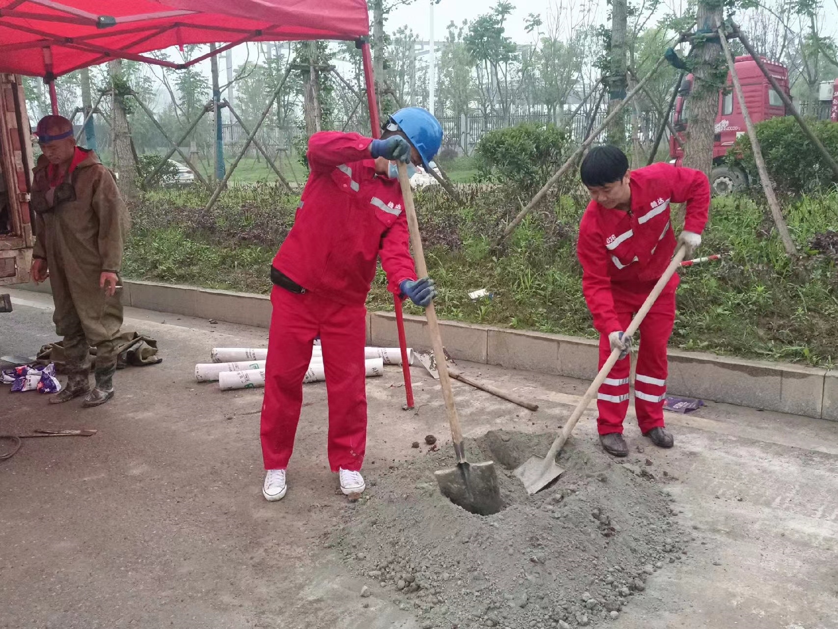 屯城镇管道疏通哪家好】及时进行市政管道清淤