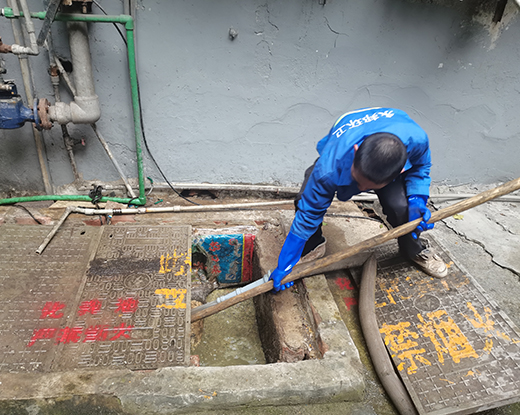 屯城镇清掏化粪池